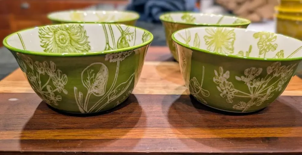 Stoneware Botanical Bowls, set of 4, New, Lime/Yellow/Green!